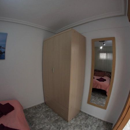 Cozy Apartment Just 8 Min Walk From The Beach! Μπένιντορμ Εξωτερικό φωτογραφία