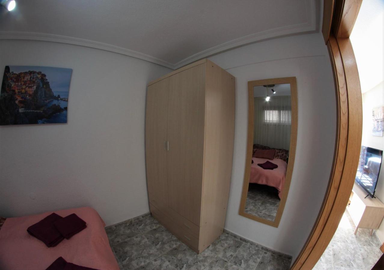 Cozy Apartment Just 8 Min Walk From The Beach! Μπένιντορμ Εξωτερικό φωτογραφία